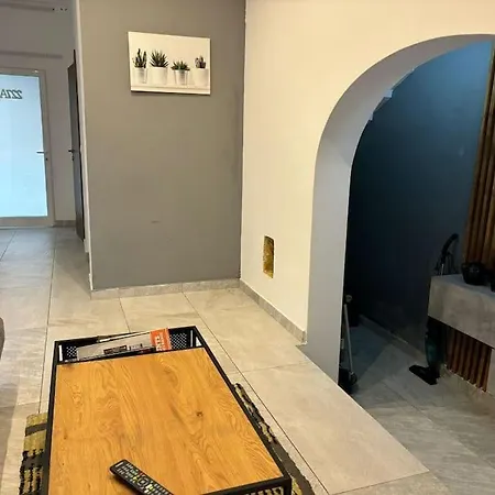 Apartamento Stylish 2 Bedroom Loft With Yard *