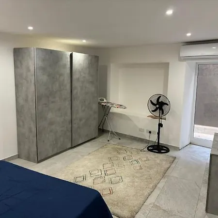 Appartamento Stylish 2 Bedroom Loft With Yard